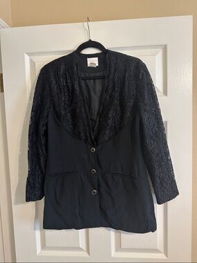 Vintage 90’s Mall Fashion Judy’s Black Rayon Lace Blazer